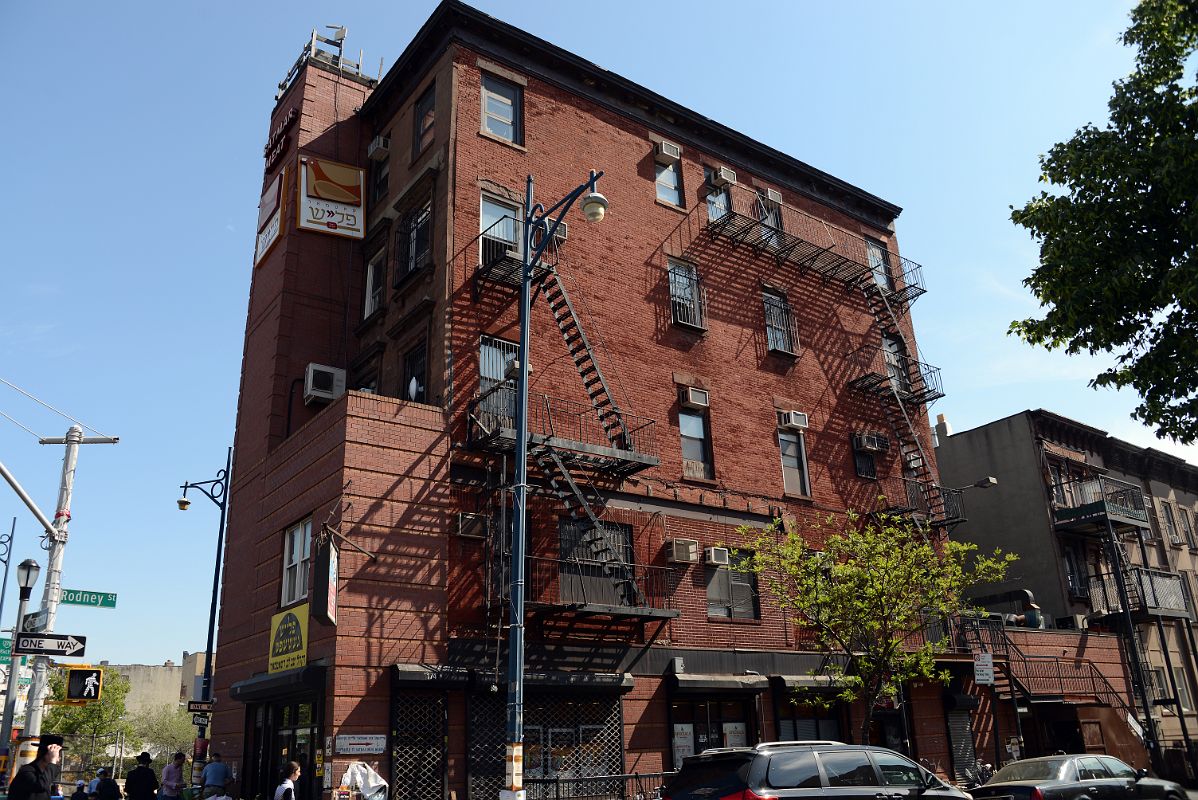 09-1 Satmar Kosher Meat Market On Lee Ave At Rodney Williamsburg New York